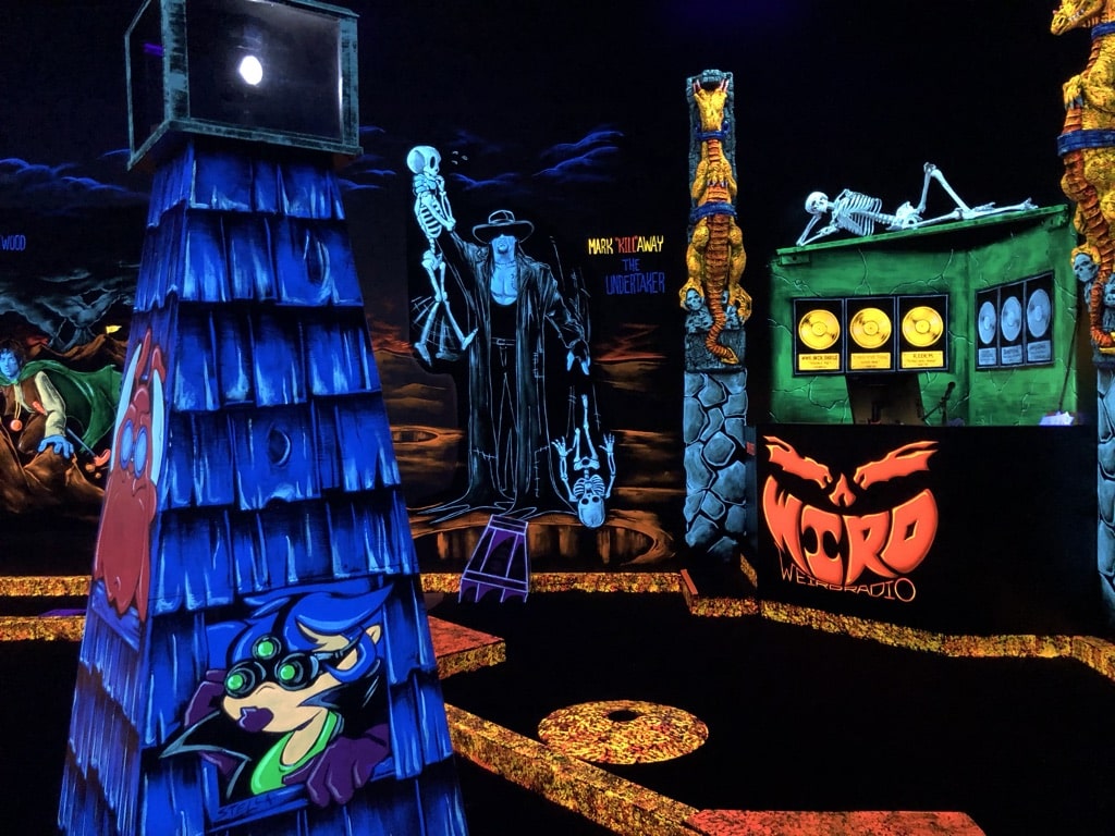 Indoor 18 Hole Mini Golf Course | Monster Mini Golf Gaithersburg