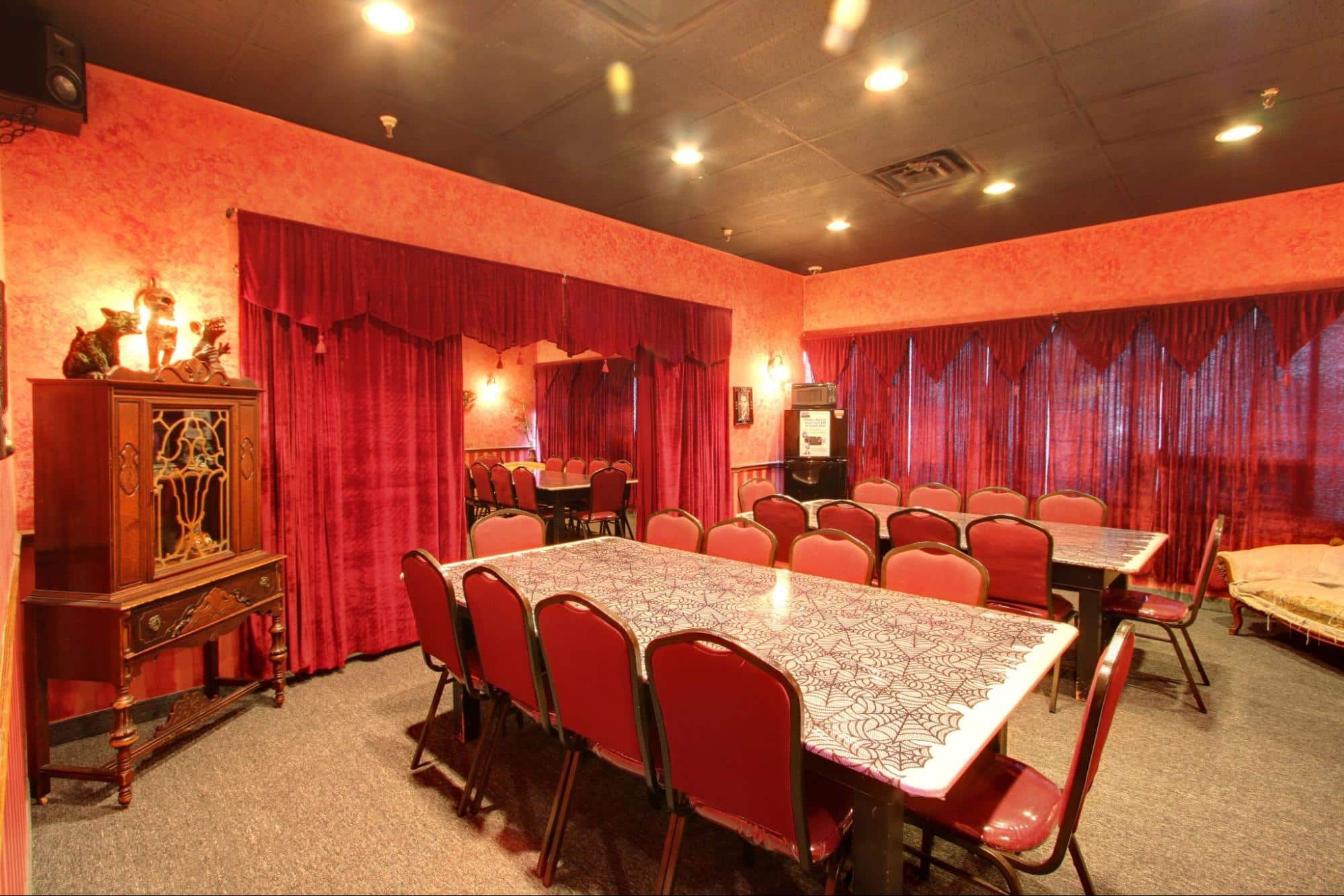 A private Haunted Mansion event room at Monster Mini Golf. 