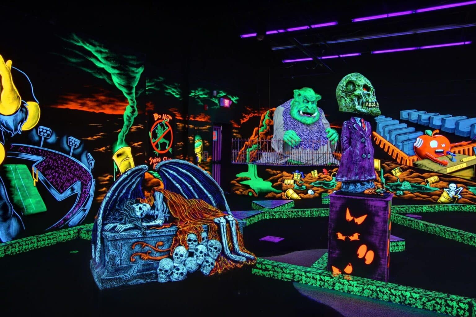 Best Indoor Mini Golf Near Seattle | Monster Mini Golf Bellevue