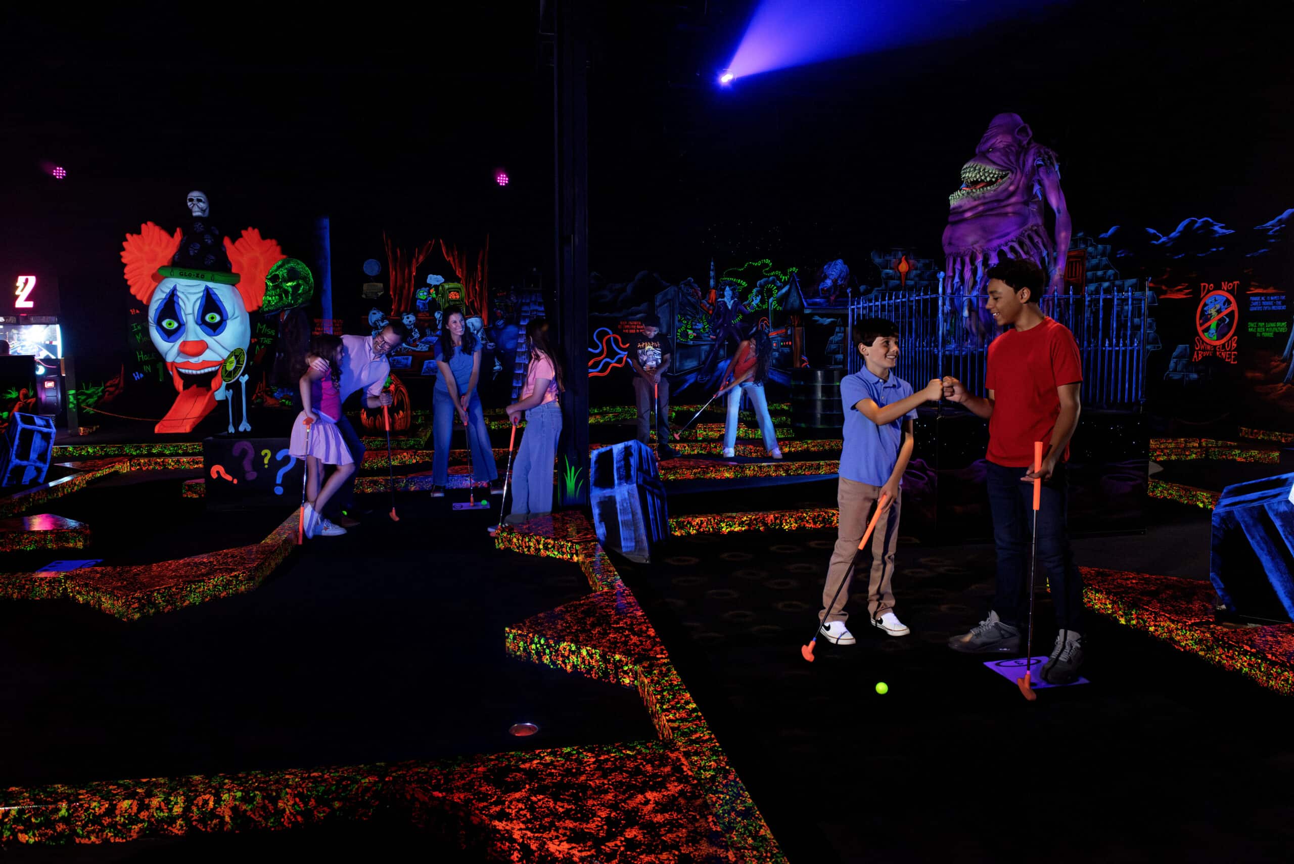 Charlotte Field Trips 11 Mini golf 3 scaled